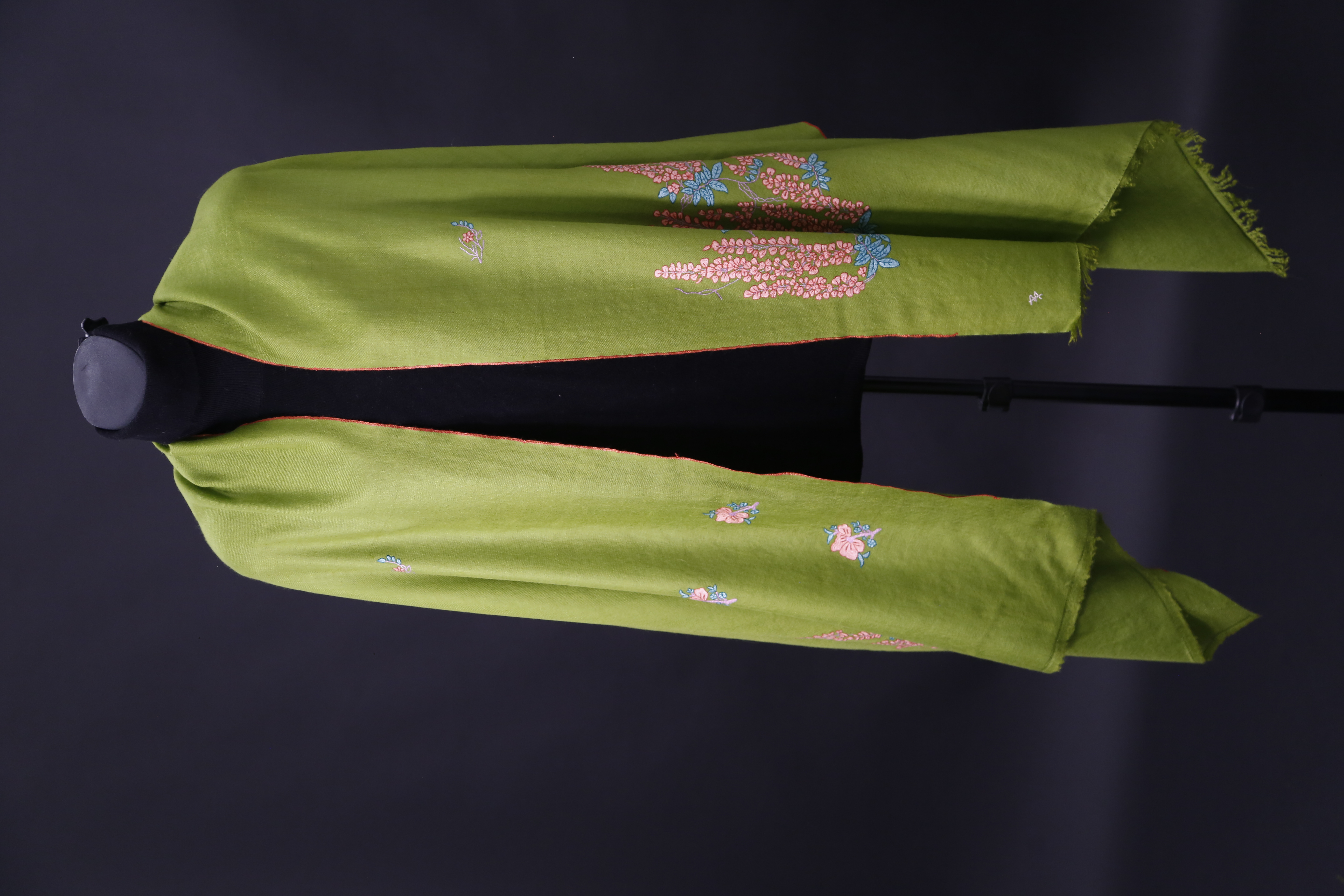The Sozni Midnight Blossom view 3